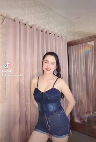 Karen Anne Tuazon (@karen_anne29) #cleavage  #booty shaking  #overall  #jeans overall  «Perfectwith a Perfect  #trend...»