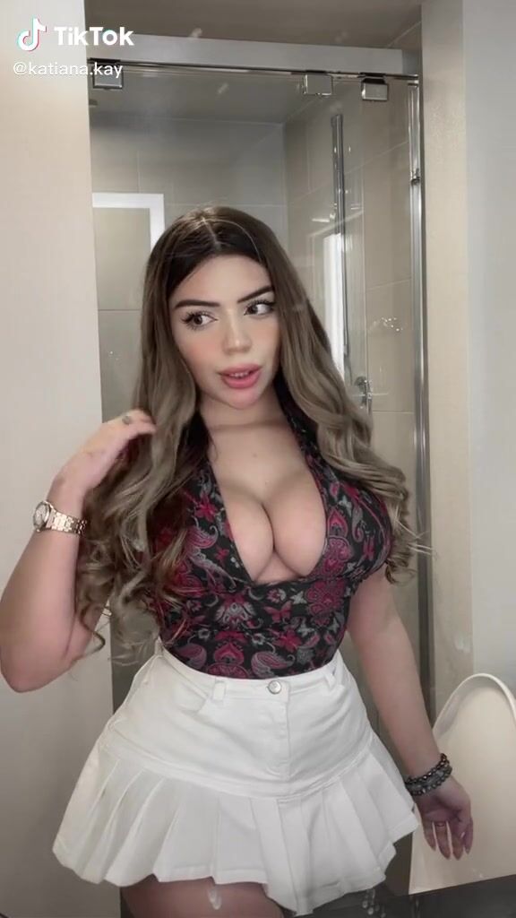 Katiana Kay (@katiana.kay) #cleavage #sexy #big boobs #skirt... «Behind the scenes» | yephot.com