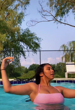 Makayla Marley (@makayla.marley) #swimming pool  #cleavage  #crop top  #pink crop top  «.. I was literally diying in the...»