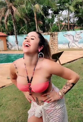 Naiara Coelho (@naiaracoelhooficial) #swimming pool  #bikini  #pink bikini  #big boobs  #tattooed body  «Tem que aceitar...»