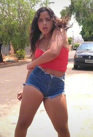 Raquel Toledoh (@raquel_toledoh) #bouncing boobs  #cleavage  #crop top  #shorts  #jeans shorts  #booty shaking  #red crop top  «ME SEGUE NO INSTA, LINK NA BIO...»