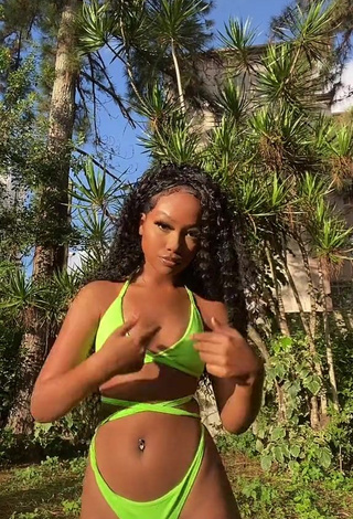 Laiane Rodrigues (@xb4ndida) #belly button piercing  #bikini  #lime green bikini  #booty shaking 