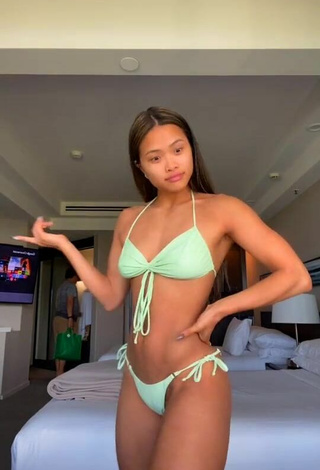 Sarah Magusara (@sarahmagusara) #bikini  #light green bikini  «#ColorCustomizer tell me watchu...»