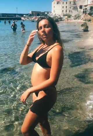 Vanessa Ticalli (@vanessaticali) #beach  #bikini  #black bikini  «@fishball__ #Skoteca»