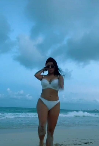 Fernanda Ortega (@fernanndaortega) #beach  #bikini  #white bikini  #big boobs  «Playita tarde»