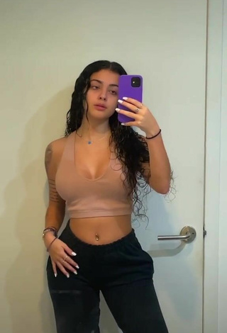 Malu Trevejo (@malutrevejo) #cleavage  #big boobs  #crop top  #beige crop top  #tattooed body  «wanna date ?»