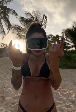 Mirella Fernandez (@mcmirellaoficial) #beach  #tattooed body  #bikini  #black bikini  #booty shaking  «Chamooooo»