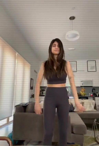 Mia Khalifa (@miakhalifa) #crop top  #black crop top  #leggings  #black leggings  «I’m too old for this, aren’t I?...»