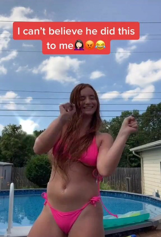 Mikaila Murphy (@mikailadancer) #swimming pool #bikini #pink bikini «I just can’t even believe the...»