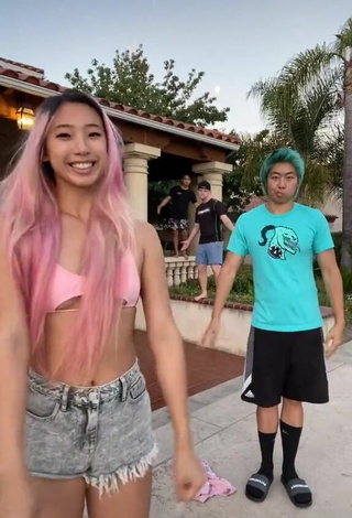 Michelle Chin (@munchie.michelle) #shorts  #booty shaking  #jeans shorts  #bikini top  #pink bikini top  #underboob  «Taught @zhcyt and @unspeakable...»