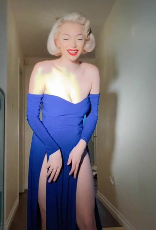 Bianca Blakney (@pinuppixie) #dress  #blue dress  #booty shaking  #red lips 