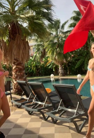 Sabina Pawlik (@sabinitta) #swimming pool  #bikini  #booty shaking  «Welcome Turkey Polonia here! ❤️...»