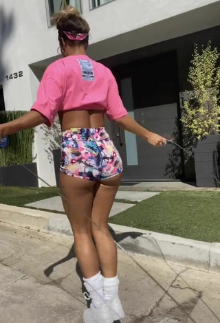 Sommer Ray (@sommerray) #butt  «actual footage of me breaking my...»
