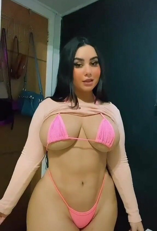 Victoria Matosa (@victoriamatosao) #big boobs  #bikini  #pink bikini  #underboob  #mini bikini 