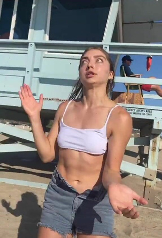 Zoi Lerma (@zoifishh) #crop top  #white crop top  #shorts  #jeans shorts  #beach  «i asked the lifeguard to b in it...»