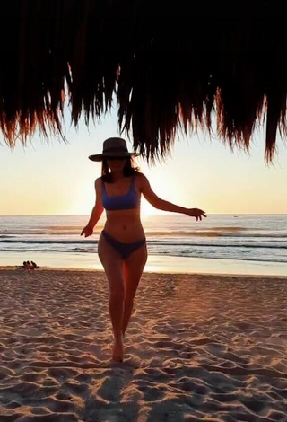 Ale Ivanova (@aleivanovastyle) #beach  #bikini  #blue bikini  #cleavage  «El único baile que no me cuesta»