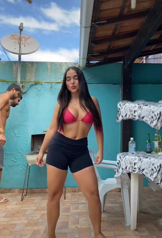 Aline Borges (@aliiineborges) #bouncing boobs  #booty shaking  #bikini top  #pink bikini top  #legging shorts  #black legging shorts 