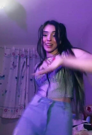 Bella Angel (@bellaangelll) #crop top  #striped crop top  #booty shaking  «#foryou #fyp #fy #foryoupage ❤️❤️»